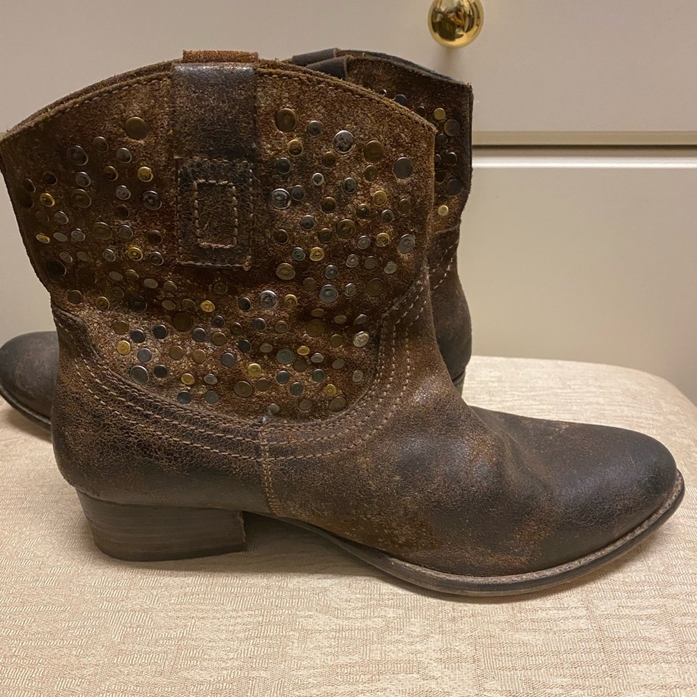 Dolce vita booties